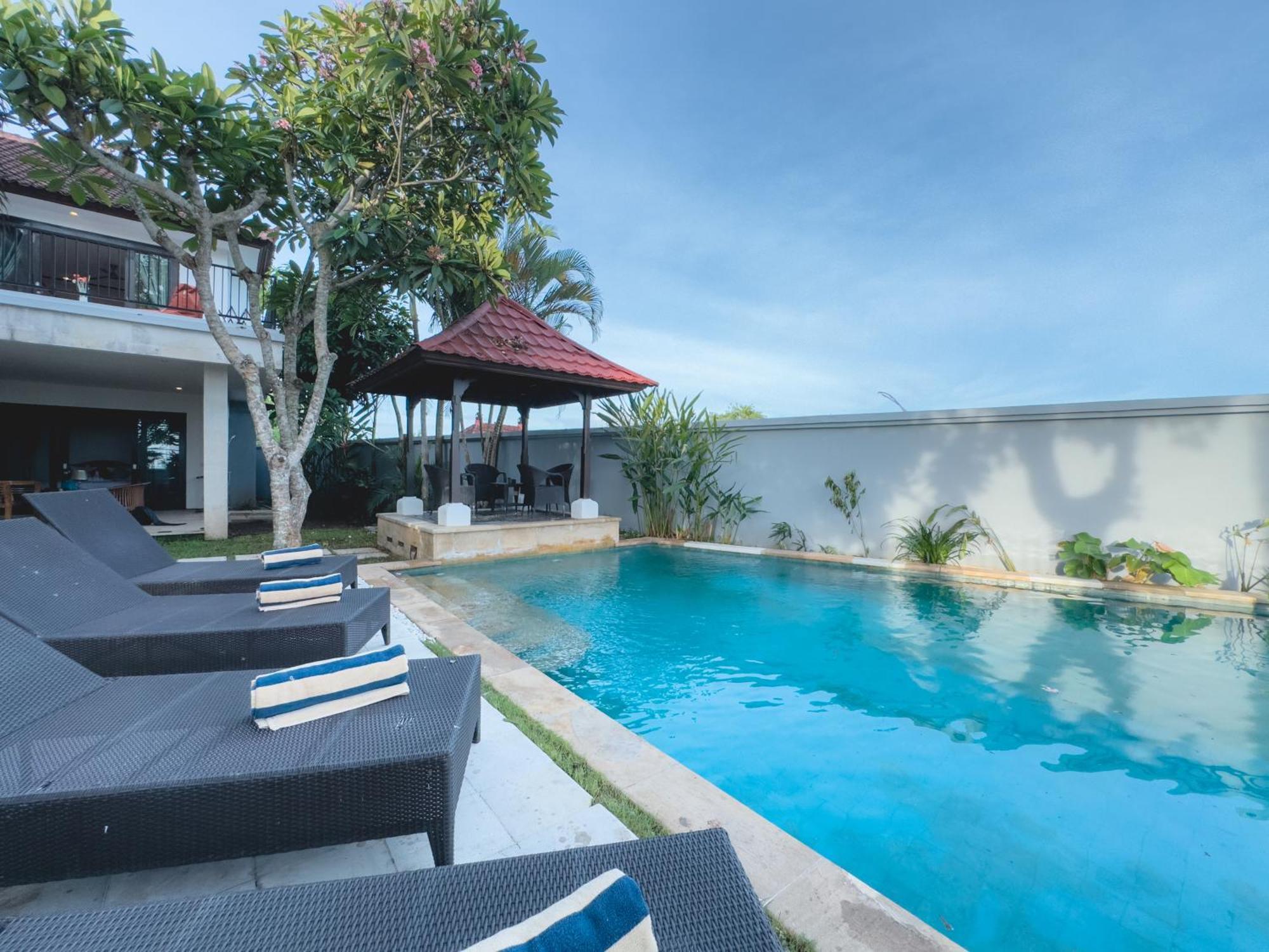 Teras Villa Jimbaran Extérieur photo